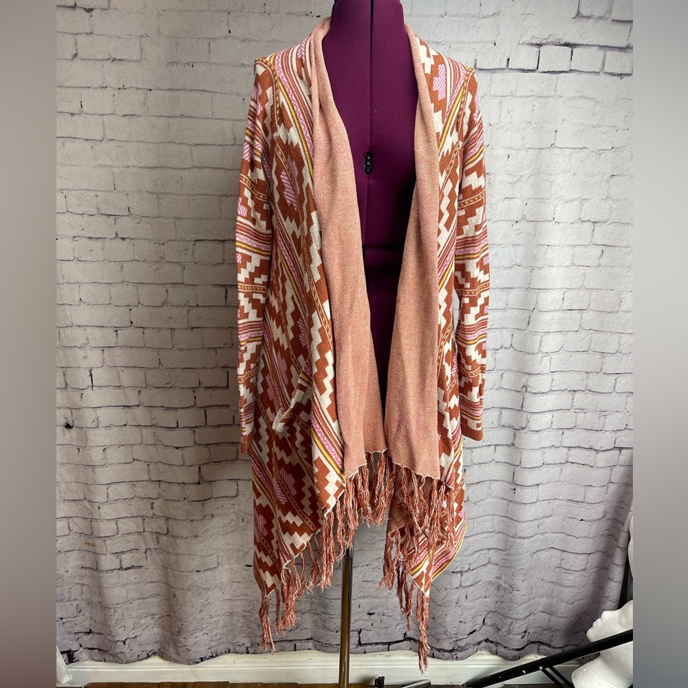 Billabong size large Travelin Moon Cardigan Sweater Aztec print